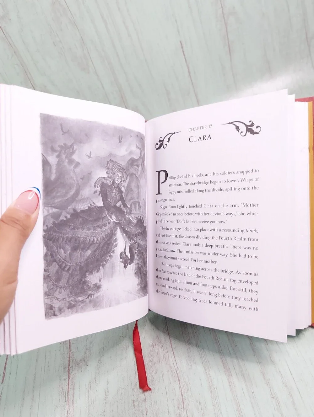 Disney's The Nutcracker and the Four Realms : The Secret of the Realms Book